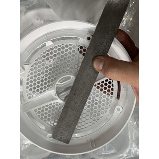 1 cặp lưới loa 13 14cm cực đẹp. giá 1 cặp 2 cái