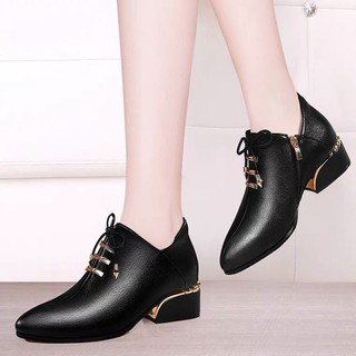 Thanh lý nghỉ bán - Giày boot nữ cá tính màu đen B168
