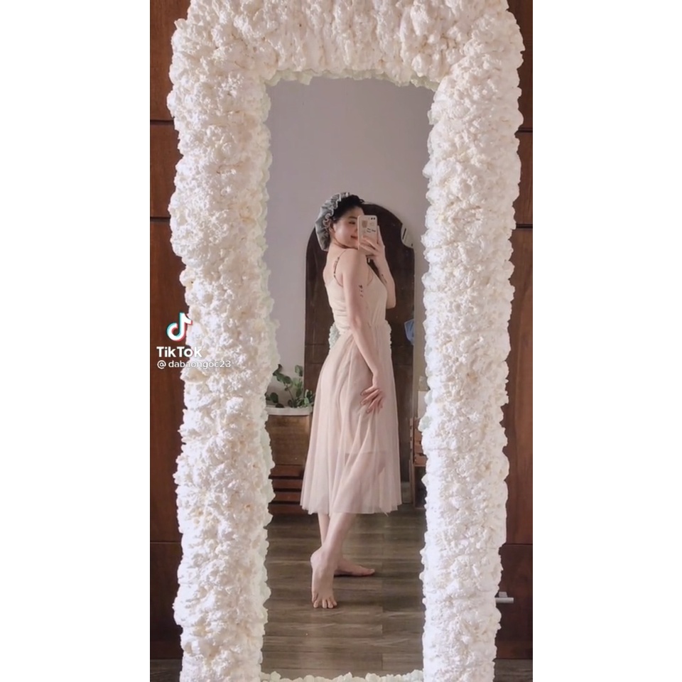 Keo xịt bọt nở dùng trang trí gương mây bồng bềnh , loại FOAM hàng chính hãng, keo trám khe hở