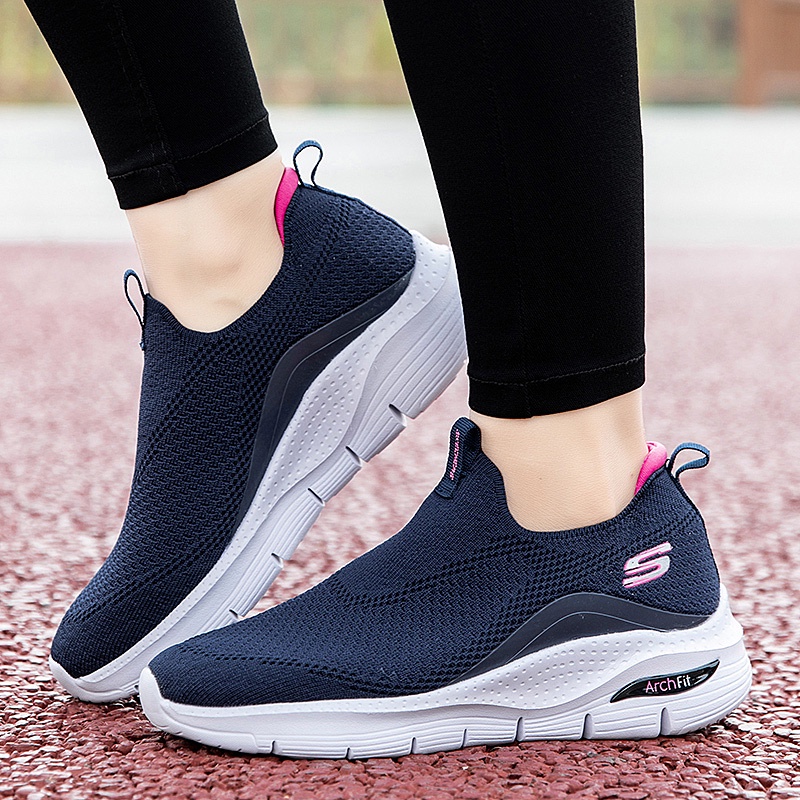 Hàng Có Sẵn Giày Thể Thao Skechers_ GOWALK ArchFit Đế Mềm Nhẹ Thoáng Khí Phối Ren Đơn Giản Cho Nữ