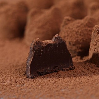 Sôcôla đen Truffles bơ ca cao nguyên chất