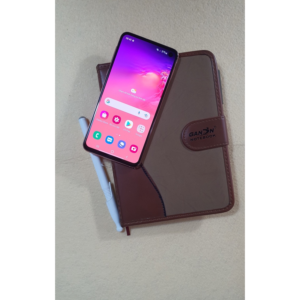 Điện thoại samsung galaxy S10e bản 1 sim mới 98%