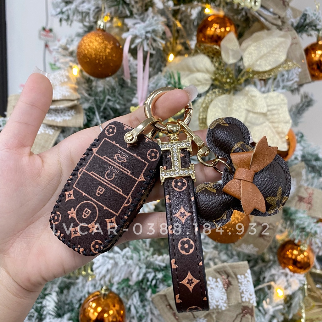 Bọc chìa khóa xe ô tô,[3 chi tiết] Bao da khóa xe hơi họa tiết LV hãng KIA: Cerato, K3, Seltos, Sorento, Soluto,...