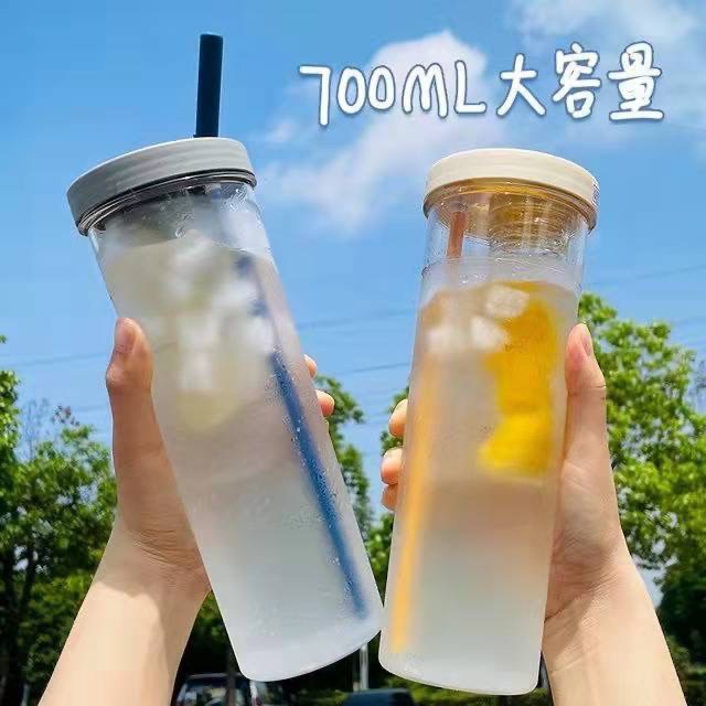 Bình Nước Nhựa Có Ống Hút Lọc Trà Khô Và Ướt Tiện Dụng Cho Học Sinh