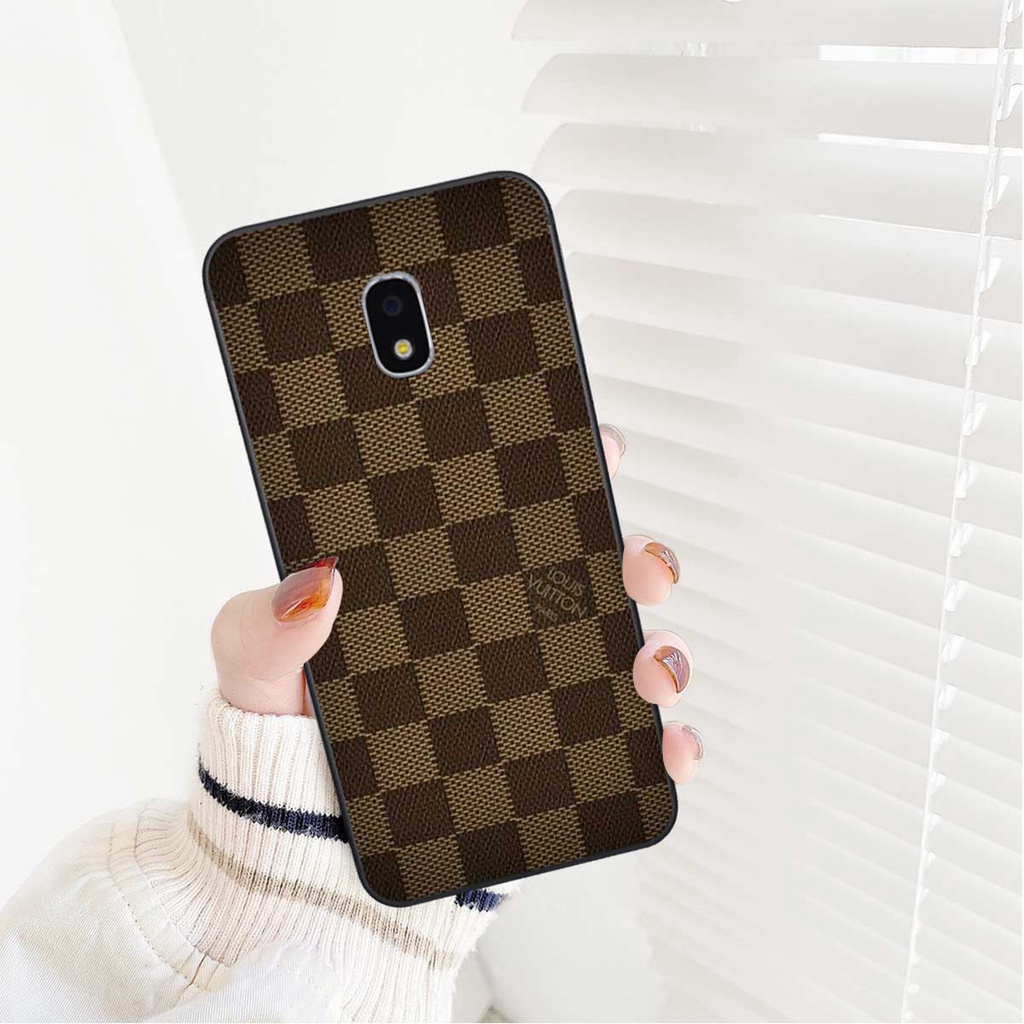 Ốp lưng Samsung J3 Pro hình họa tiết thương hiệu thời trang cao cấp