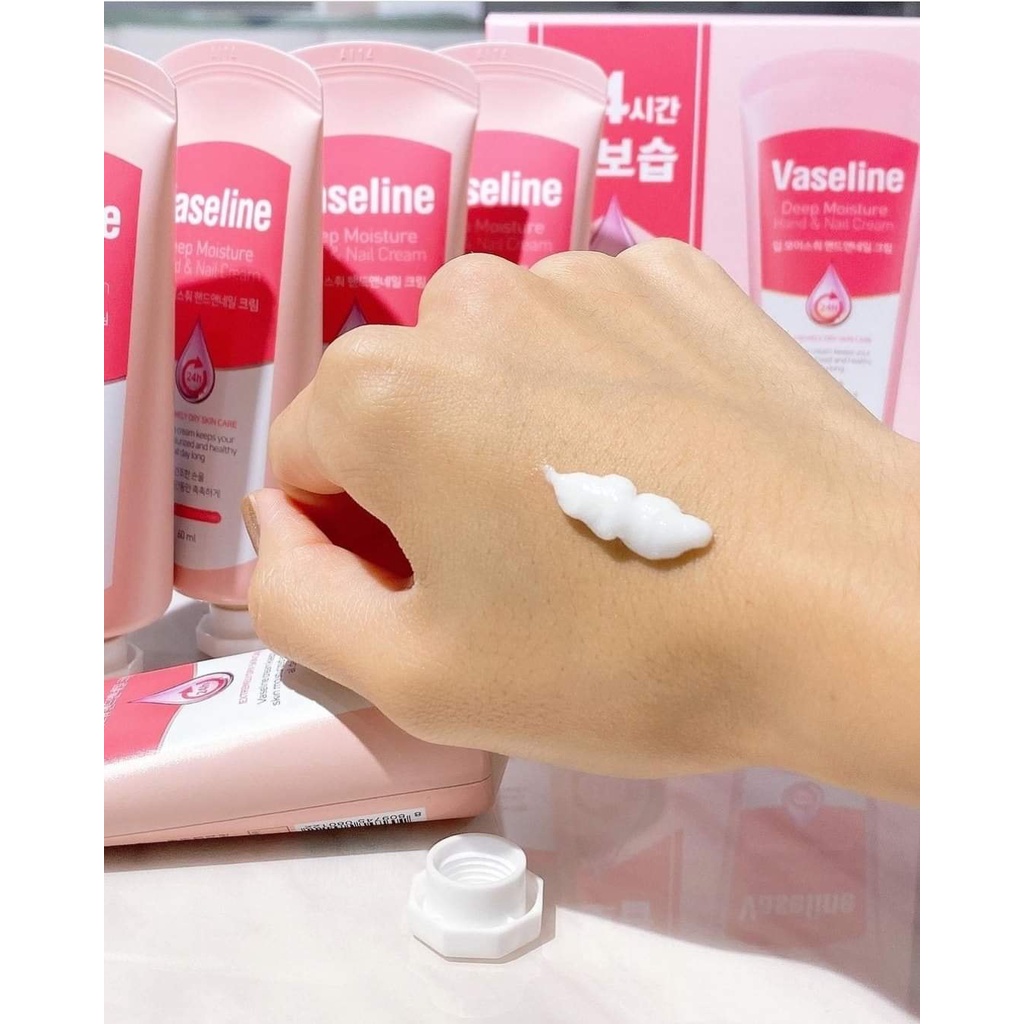Kem dưỡng da tay và móng Vaseline Deep Moisture 60ml