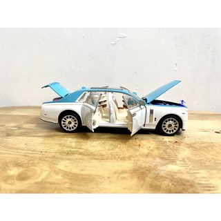 Mô hình xe Rolls Royce Phantom Mansory _ Tỷ lệ 1:24