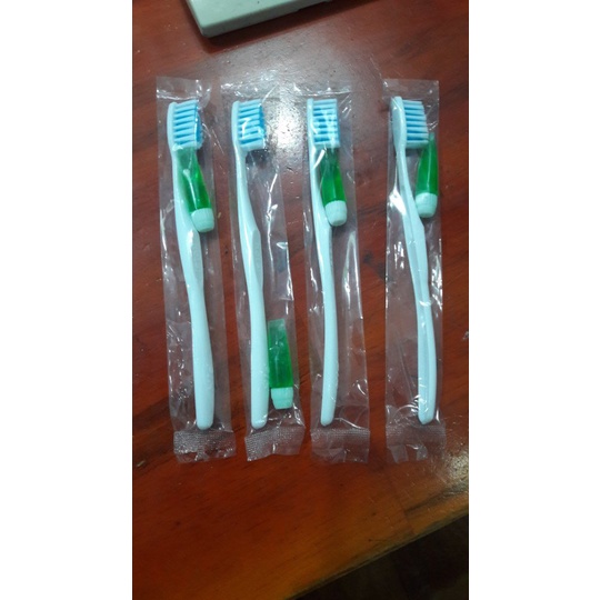 100 kem xanh + bàn chải bao hoa cho khách sạn, nhà nghỉ dùng 1 lần