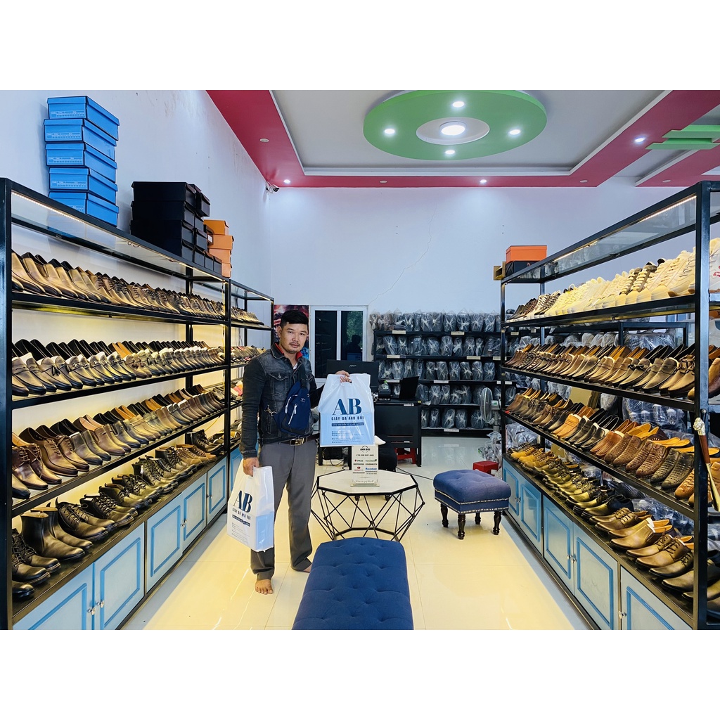 Dép nam quai ngang 100% da bò. Dép 𝐇𝐌 𝐌𝐚̃ 𝐀𝐁-𝟏𝟎𝟎𝟐 Đ𝐞̂́ 𝐊𝐡𝐚̂𝐮 chất da xịn chống bong tróc, chống hôi chân