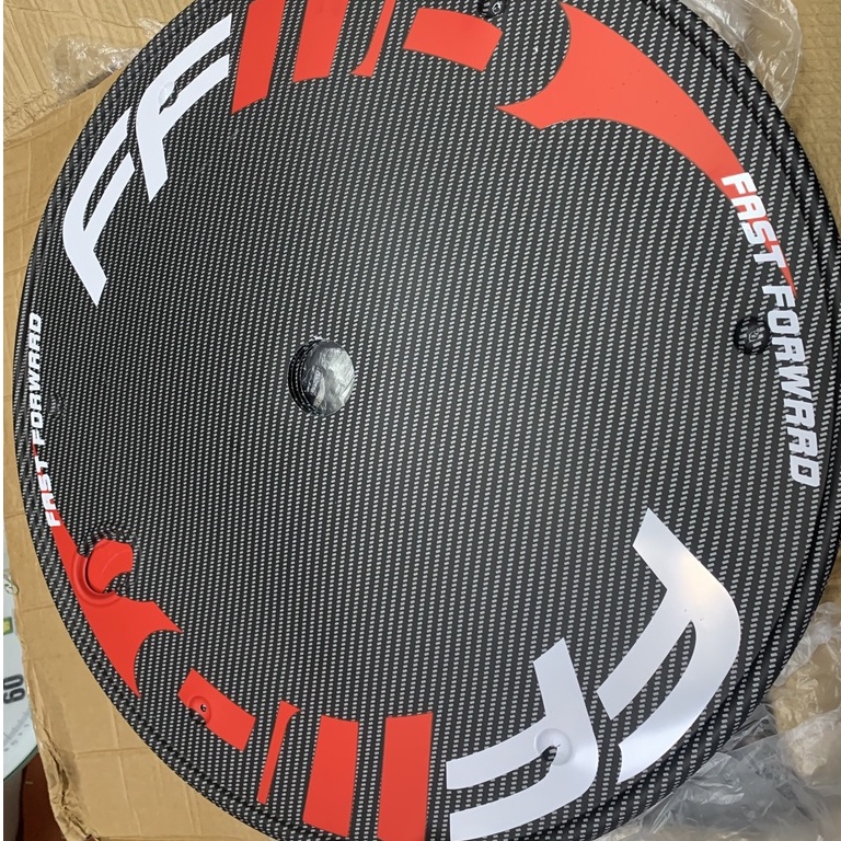 Ốp vành cho xe đạp Fixed Gear bánh 700C màu Đen vân carbon trắng đỏ