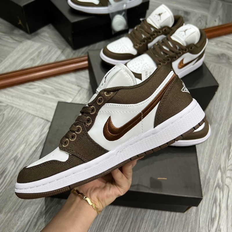 Giày thể thao sneaker nâu thấp cổ