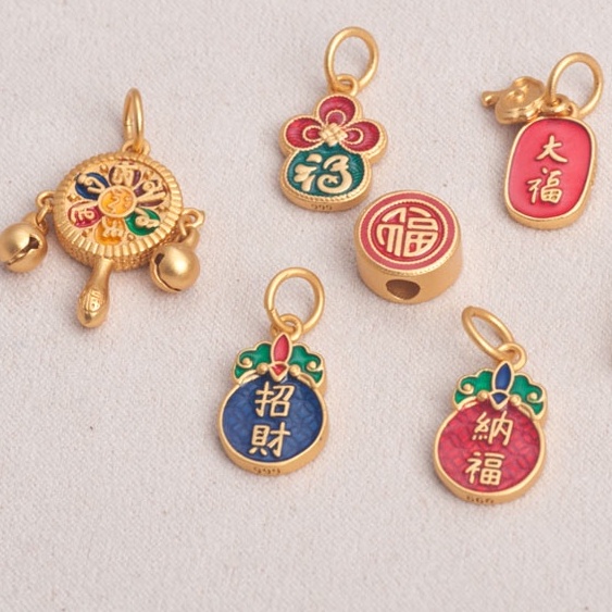 Hạt Charm Mạ Vàng May Mắn Màu Sắc Đỏ Bện Thủ Công Không Gây Dị Ứng Phụ Kiện Vòng Tay Cổ Điển Method Cao Cấp Phụ Kiện Chống Muỗi Chất Lượng Cao Tiện Lợi Dễ Sử Dụng