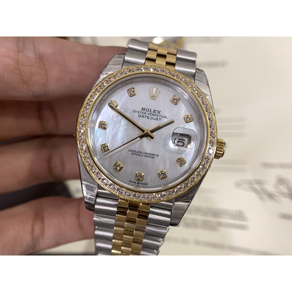 Đồng hồ nam Rolex DateJust Dial khảm trai 41mm máy Calibre 3235 28800mph, demi gold