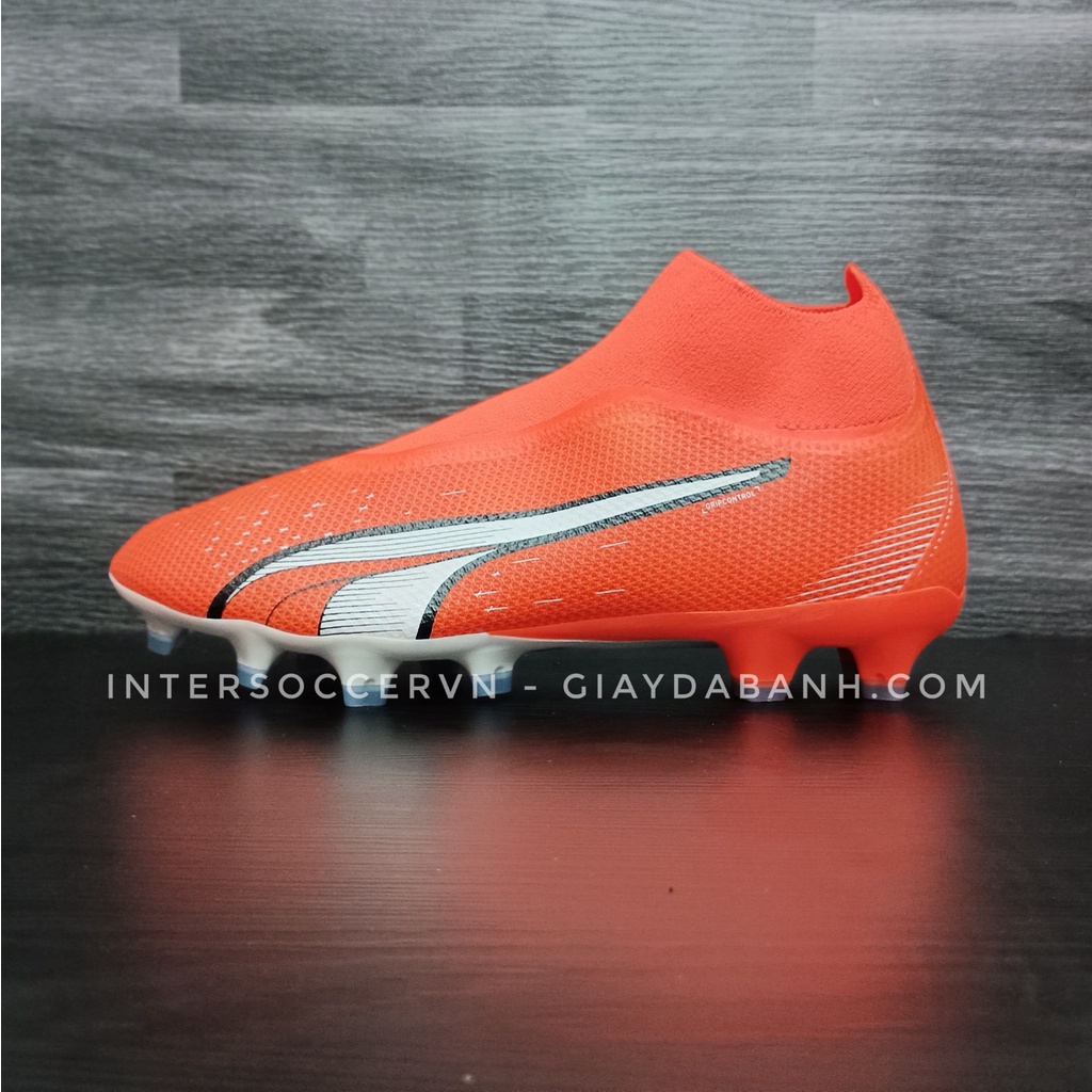Giày đá bóng 107243 01 - PUMA ULTRA MATCH+ LL FG