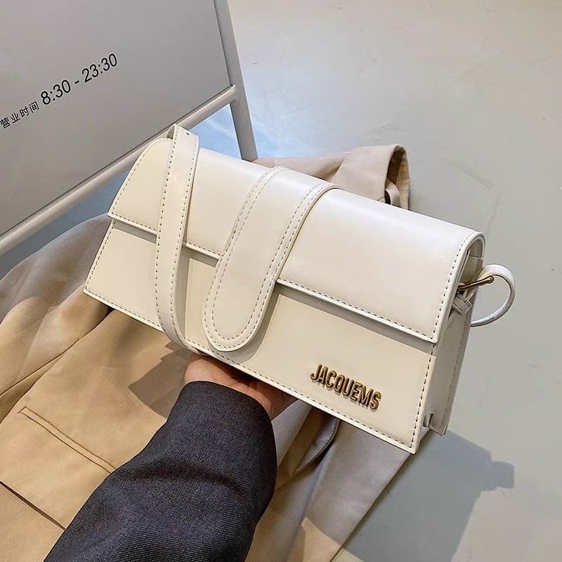 𝗧𝘂́𝗶 𝗫𝗮́𝗰𝗵 𝗧𝗮𝘆 Jacquemus 👜 1990 Studio bag