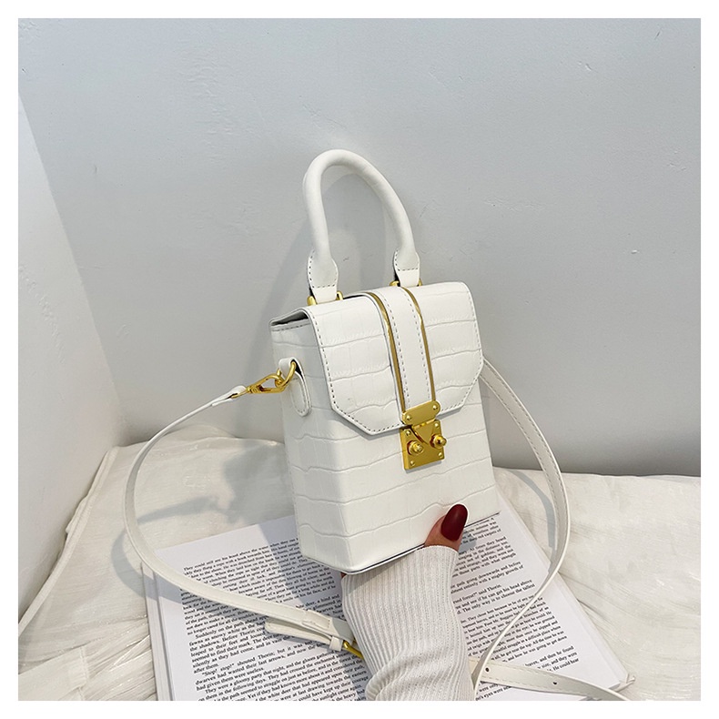 Túi đeo chéo túi đựng điện thoại dáng đứng phù hợp đi chơi dạo phố SMN474