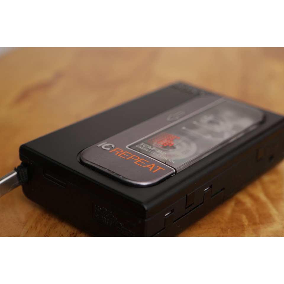 Cassette cầm tay SONY TCM-R2