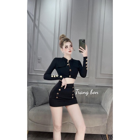 Set áo crotop cúc + chân váy sexy