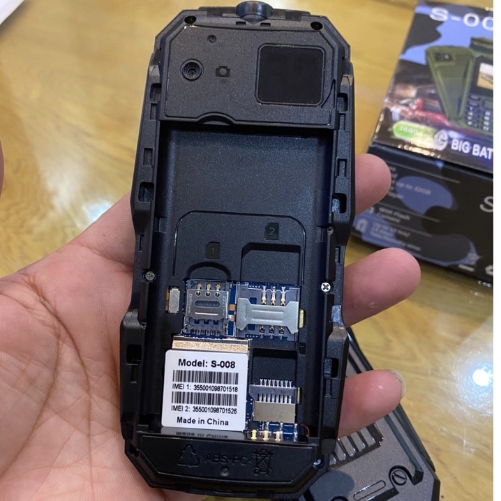 Điện thoại 2 sim Land Rover S-008 pin khủng full box