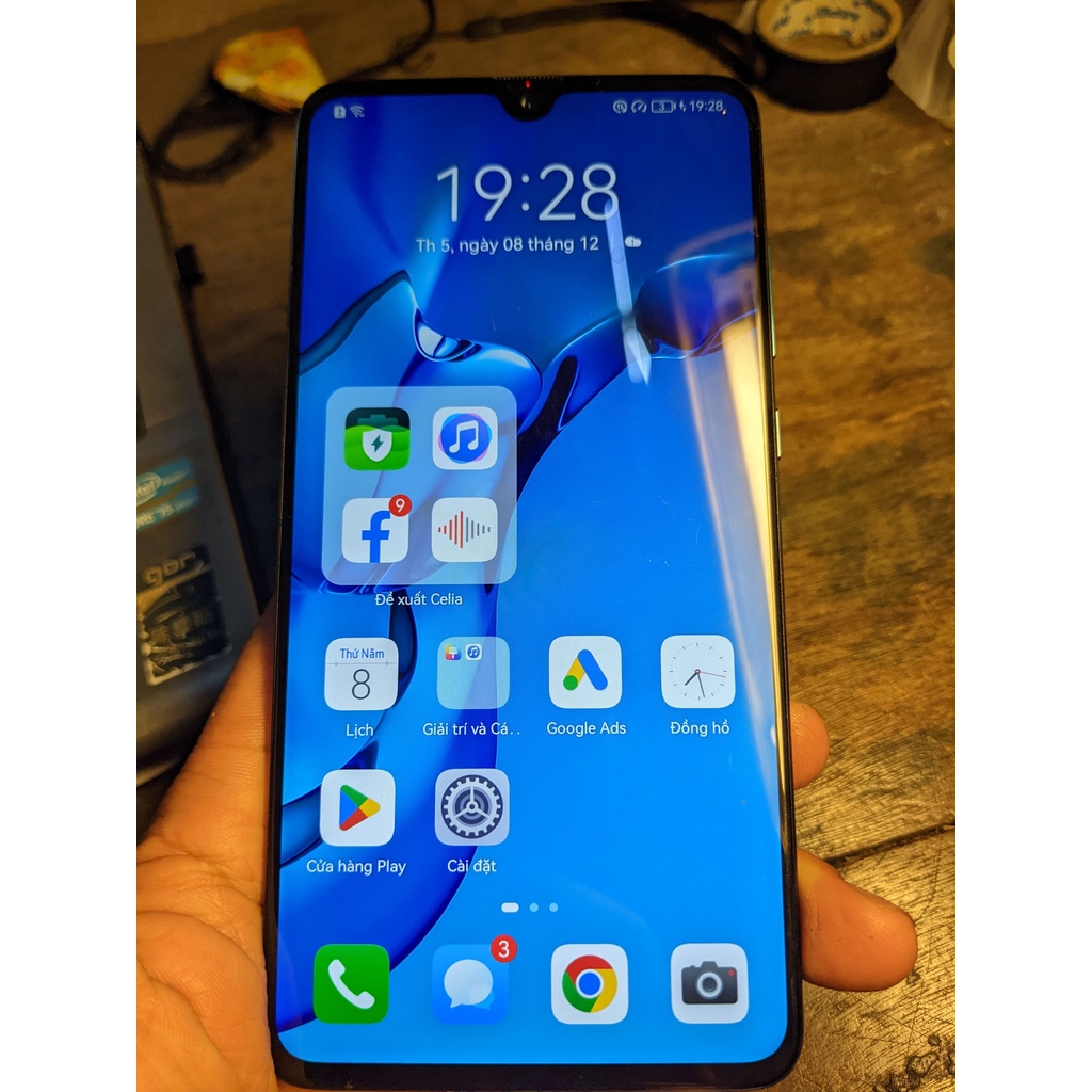 Điện thoại Huawei mate 20 Kirin 980 ram 6G