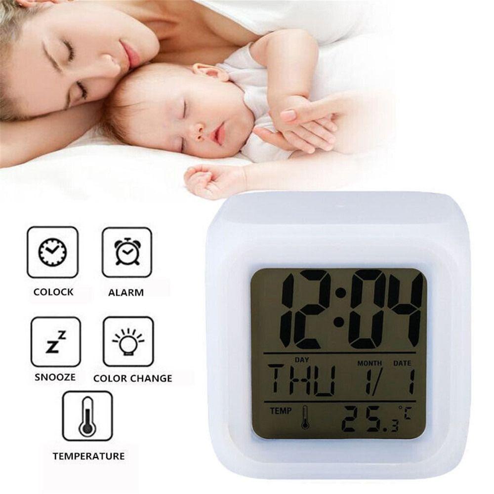 Đồng Hồ Báo Thức Điện Tử Có Đèn LED 7 Màu Sắc Thay Đổi Độc Đáo