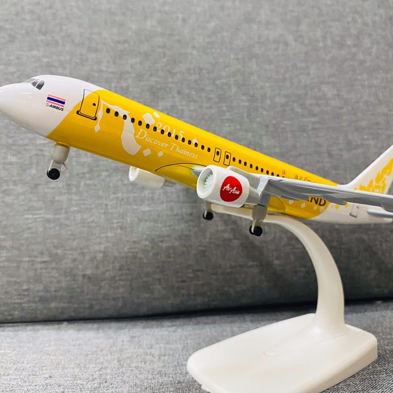 Mô Hình Máy Bay ThaiLand Air Line Có Bánh Xe Cực Đẹp Dài 20cm Fullbox / Mô hình máy bay dùng trưng bày
