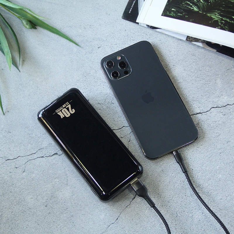 Sạc dự phòng có sẵn dây sạc chính hãng REMAX 20000mah sạc nhanh 22.5W và 20W tích hợp màn hình led và mút hút