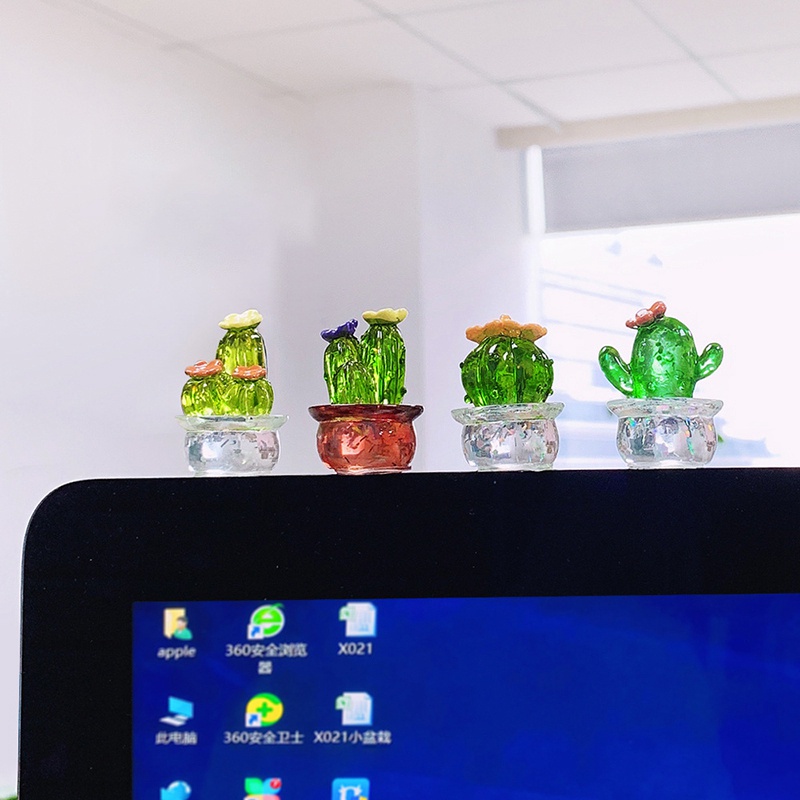 Cây Xương Rồng Bằng Nhựa Resin Trang Trí Xe Hơi