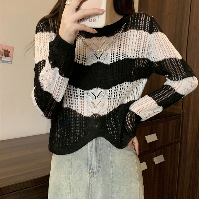 Áo Dệt Kim Tay Dài Cổ Tròn Họa Tiết Kẻ Sọc Thiết Kế Bất Đối Xứng Thời Trang Hàn Quốc Cho Nữ