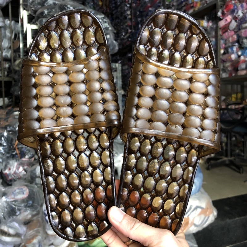 Dép đi trong nhà - dép nhựa lỗ thoát nước nhanh