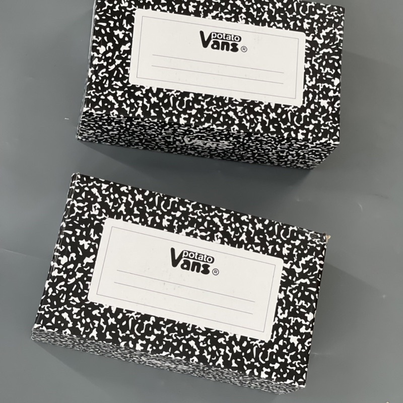 Giày Thể Thao Đen Trắng