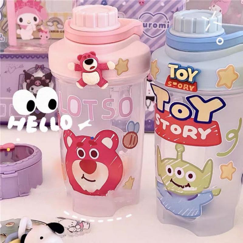 Phim hoạt hình Disney dễ thương Winnie the Pooh Câu chuyện đồ chơi gấu dâu 500ml Cốc nước trẻ em di động