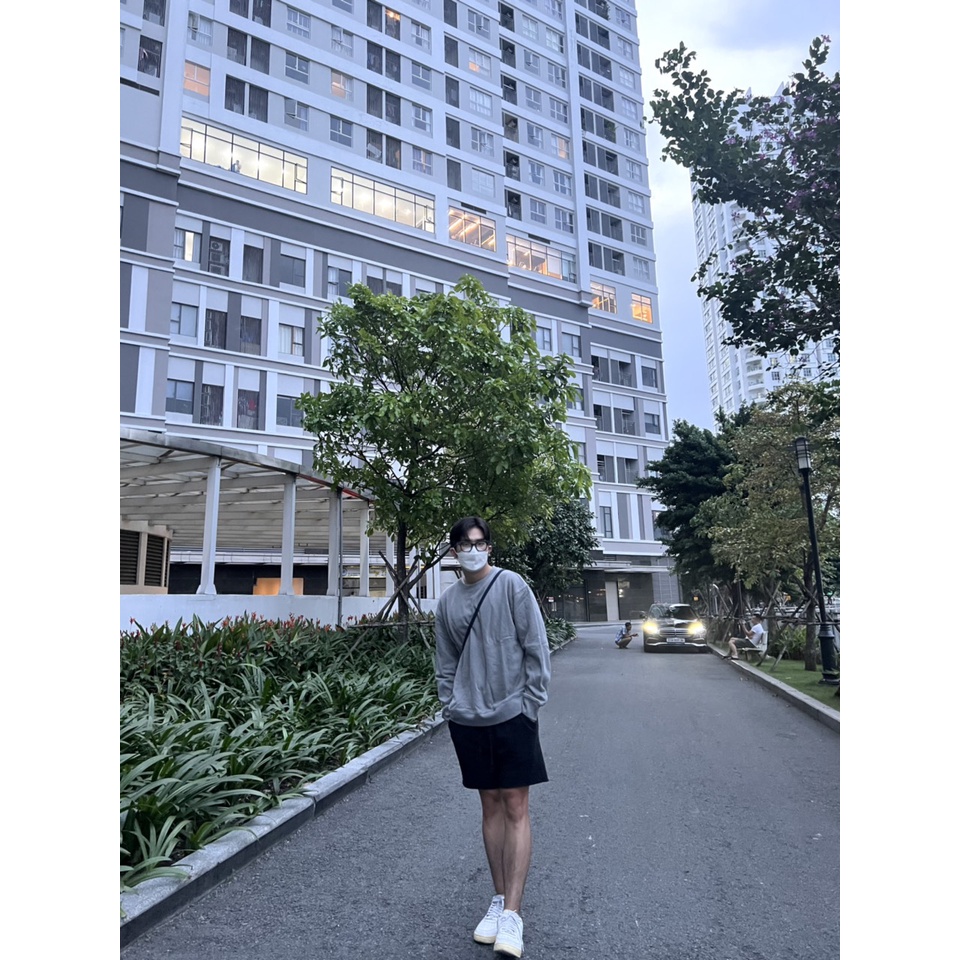 Áo nỉ GL hiệu Nga Basic Sweater_màu xám khói