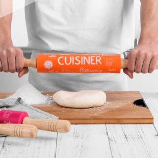 Rolling Pin - Cây cán bột lăn bột lớn dùng để làm bánh bằng silicon in chữ màu Hồng/Xanh lá/Cam