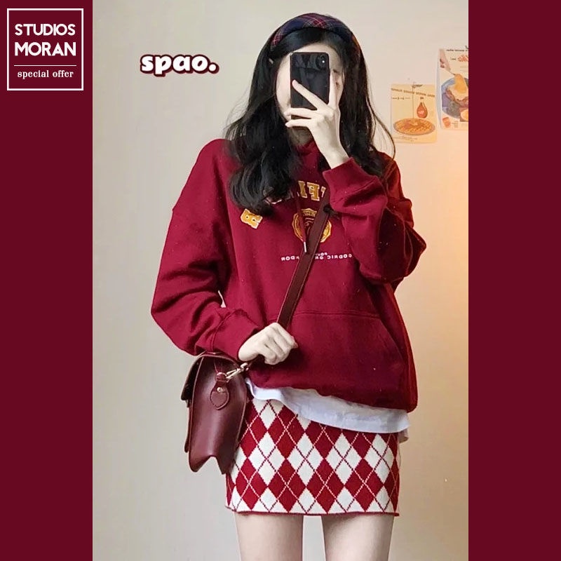 Bộ Áo Sweater Có Mũ Phối Chân Váy Kiểu Giáng Sinh Thời Trang Mùa Đông Cho Nữ