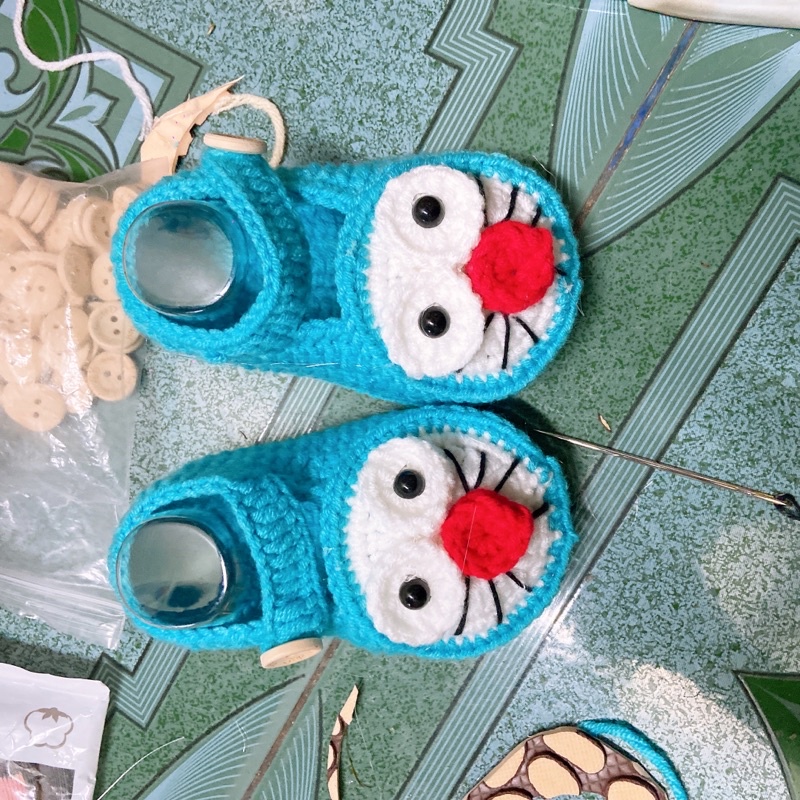 Giày len cho bé có dán đế