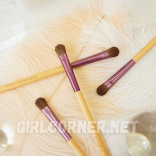 Cọ tán bầu mắt Innisfree Medium Eyeshadow