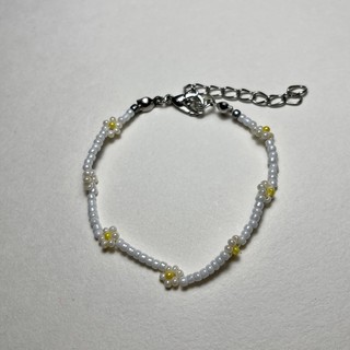 Vòng tay hạt cườm hoa cúc daisy