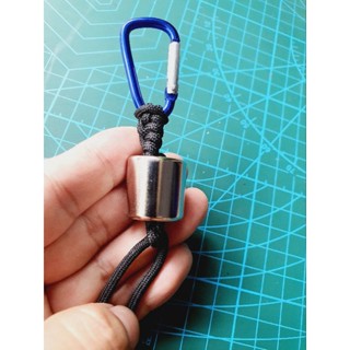 (NAM CHÂM) 20mm× 20mm (Cột Sẵn) moc khóa