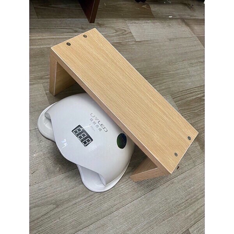 Ghế ngồi  , kê tay làm nail