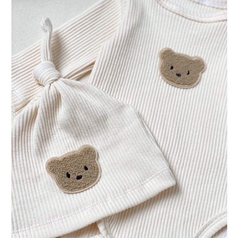 Body dài tay Cotton gân kèm mũ thêu gấu Hàn Quốc cho bé