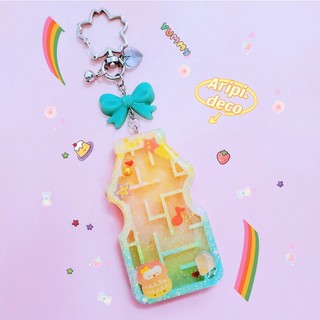 Móc khóa Resin Bình Nước Handmade MadeByAripi / Làm theo yêu cầu / Thủ công
