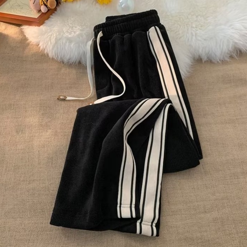 Quần Dài Thể Thao Kẻ Sọc Hai Bên Phong Cách Hàn Quốc Cho Nam