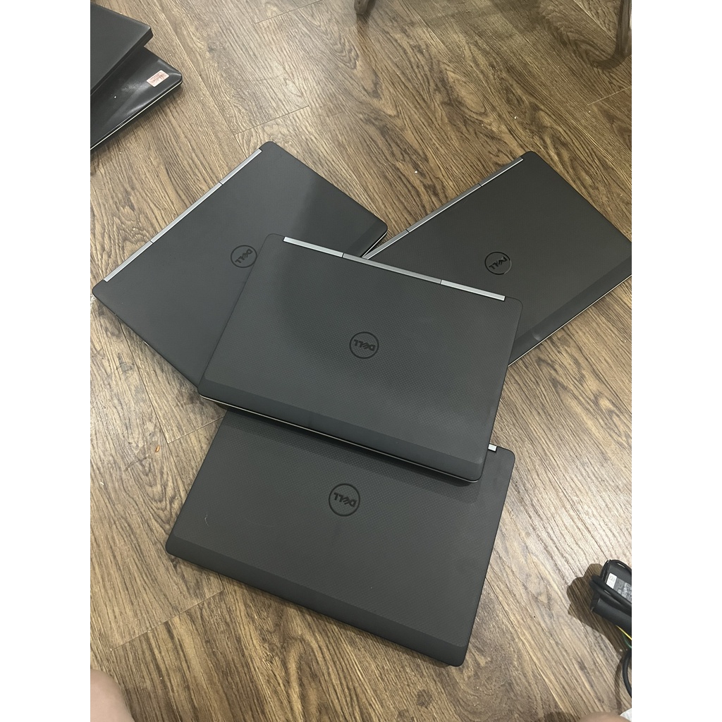 Máy trạm Dell Precision 7520 Core i7 Ram 32G  512G SSD  Quadpro M2200 15"FHD IPS Chuyên Đồ Hoạ Nặng