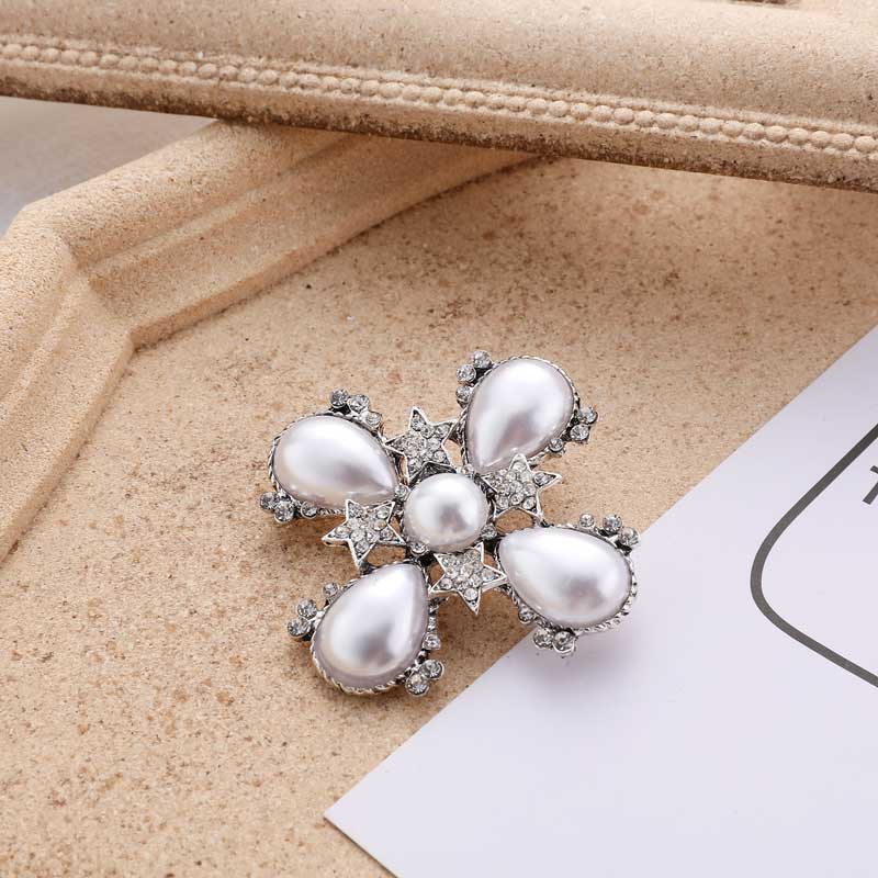 Ghim Cài Áo Hình Chữ Thập Đính Ngọc Trai Pha Lê Phong Cách Cung Điện Baroque Cổ Điển Tinh Tế Cho Nữ