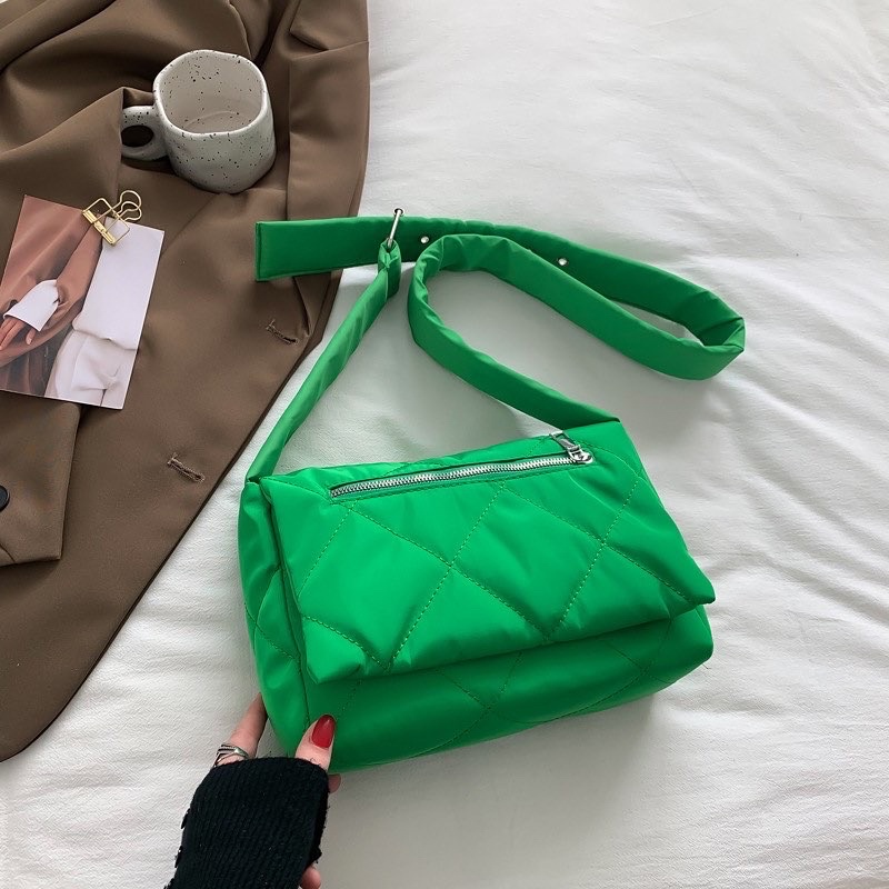 Túi phao đeo chéo nam nữ kiểu dáng trendy Déluge