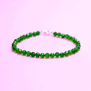 Vòng tay diopside màu xanh lá sang trọng UPCARA