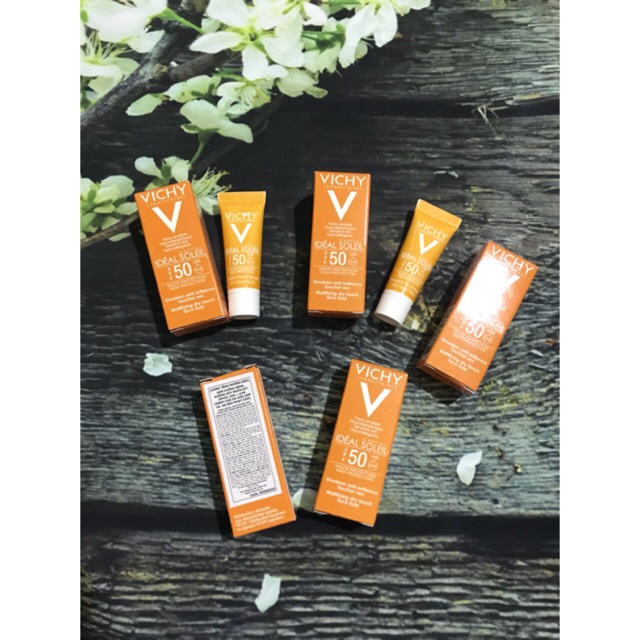 Kem Chống Nắng Vichy Không Gây Nhờn Rít SPF 50 UVA +UVB CÓ HỘP