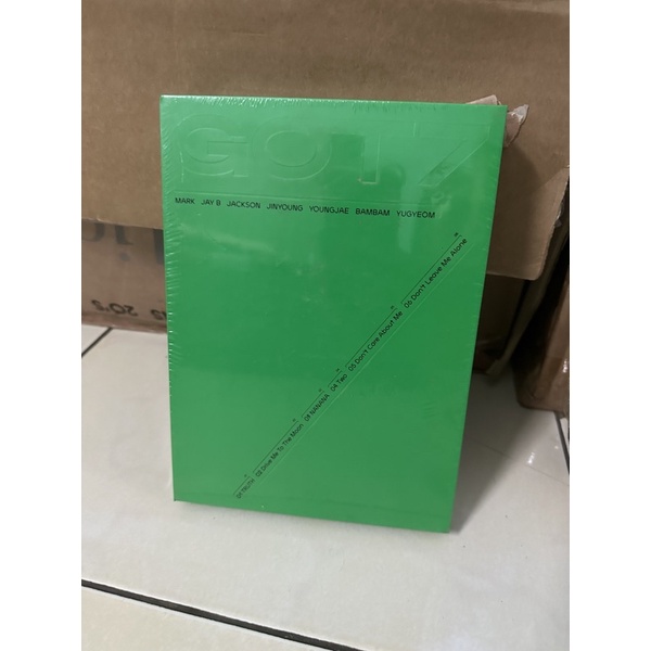 HỘP ĐỰNG ẢNH THẺ NHÓM GOT7 "NEW EP"