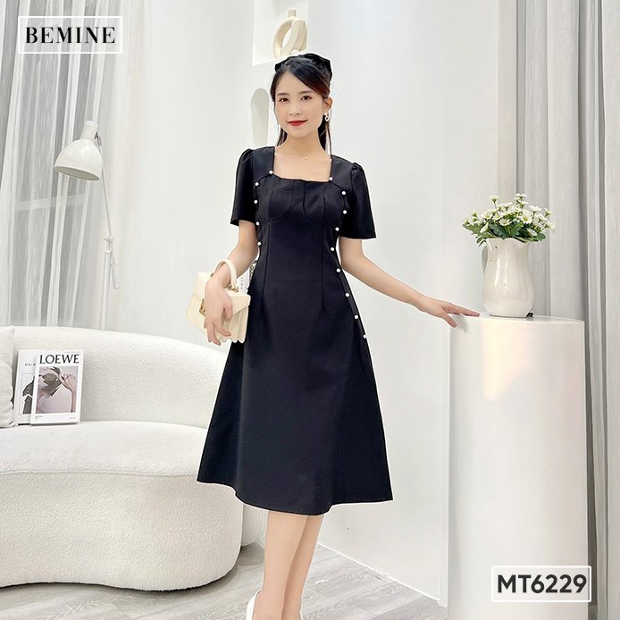 Đầm cổ vuông đính nút BEMINE MT6229